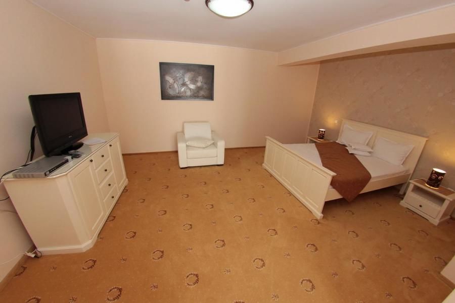 Отель Hotel Imperium Сучава