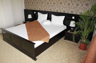 Отель Hotel Imperium Сучава Двухместный номер с 1 кроватью или 2 отдельными кроватями-3